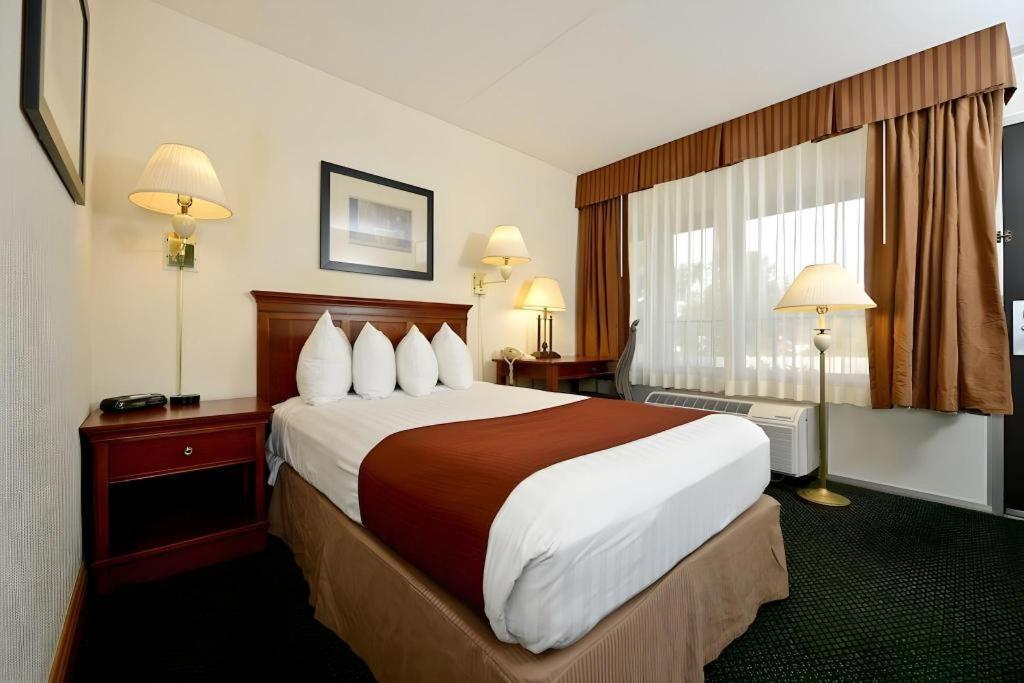 Best Western Inn Goshen Exterior photo